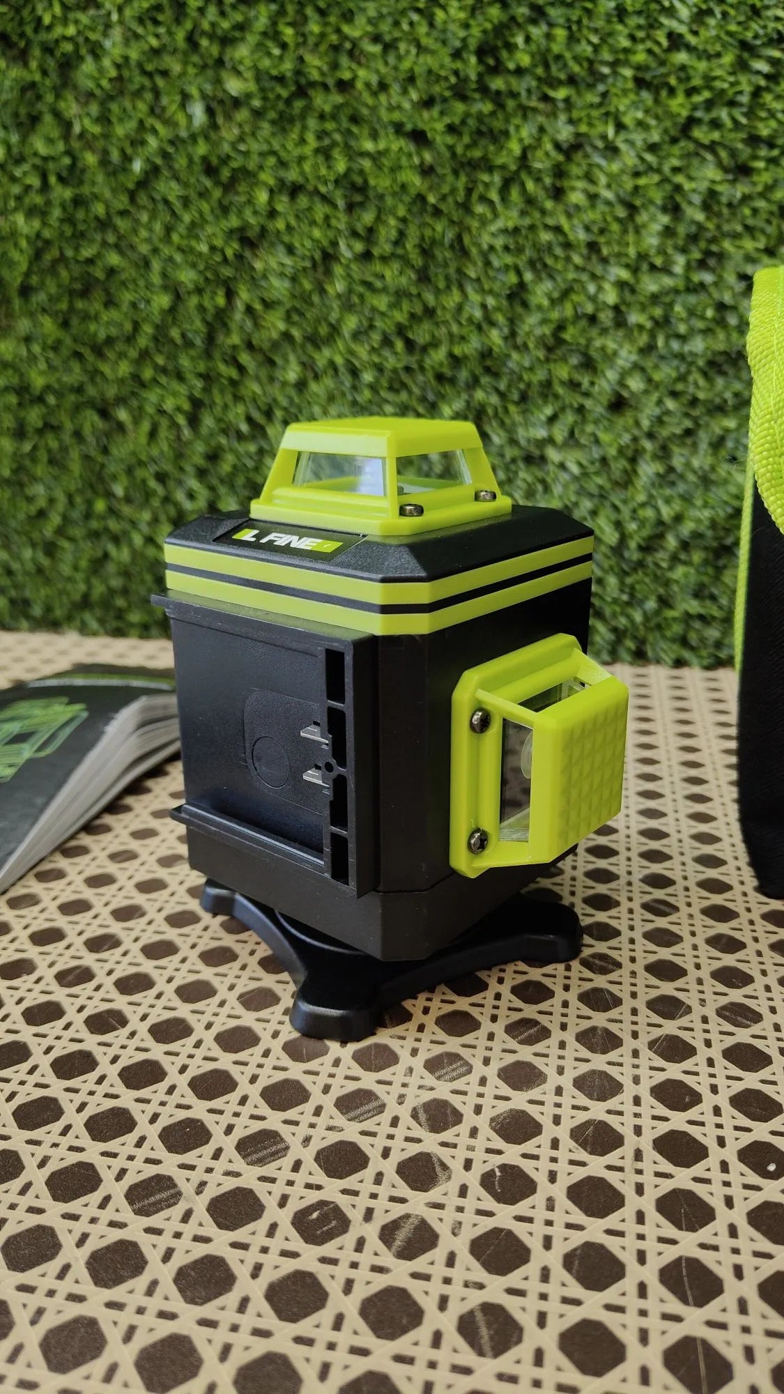 Nivel Laser Autonivelante 360 Grados, Nivel Láser Verde 16 Líneas