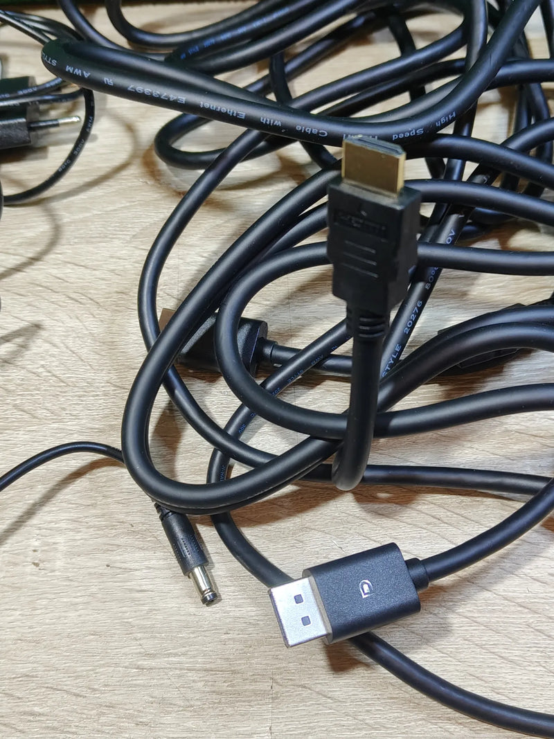 DisplayPort KVM Switch 4 Puertos TCNEWCL