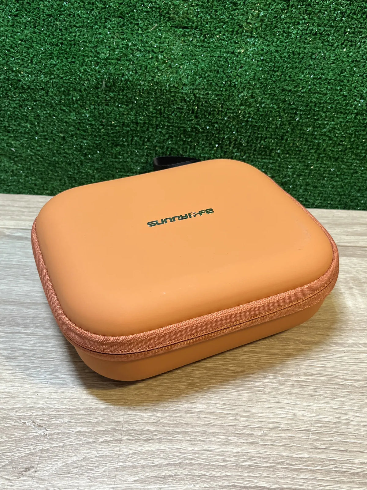 Funda rígida de transporte para mando a distancia