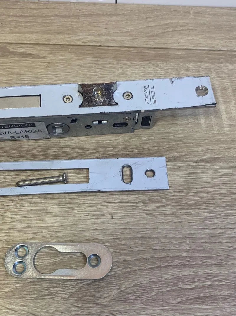 Cerradura de Embutir para Carpintería Amig