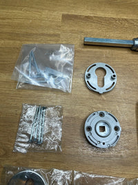 Cilindro perfilado Amsterdam con rosetas Hoppe