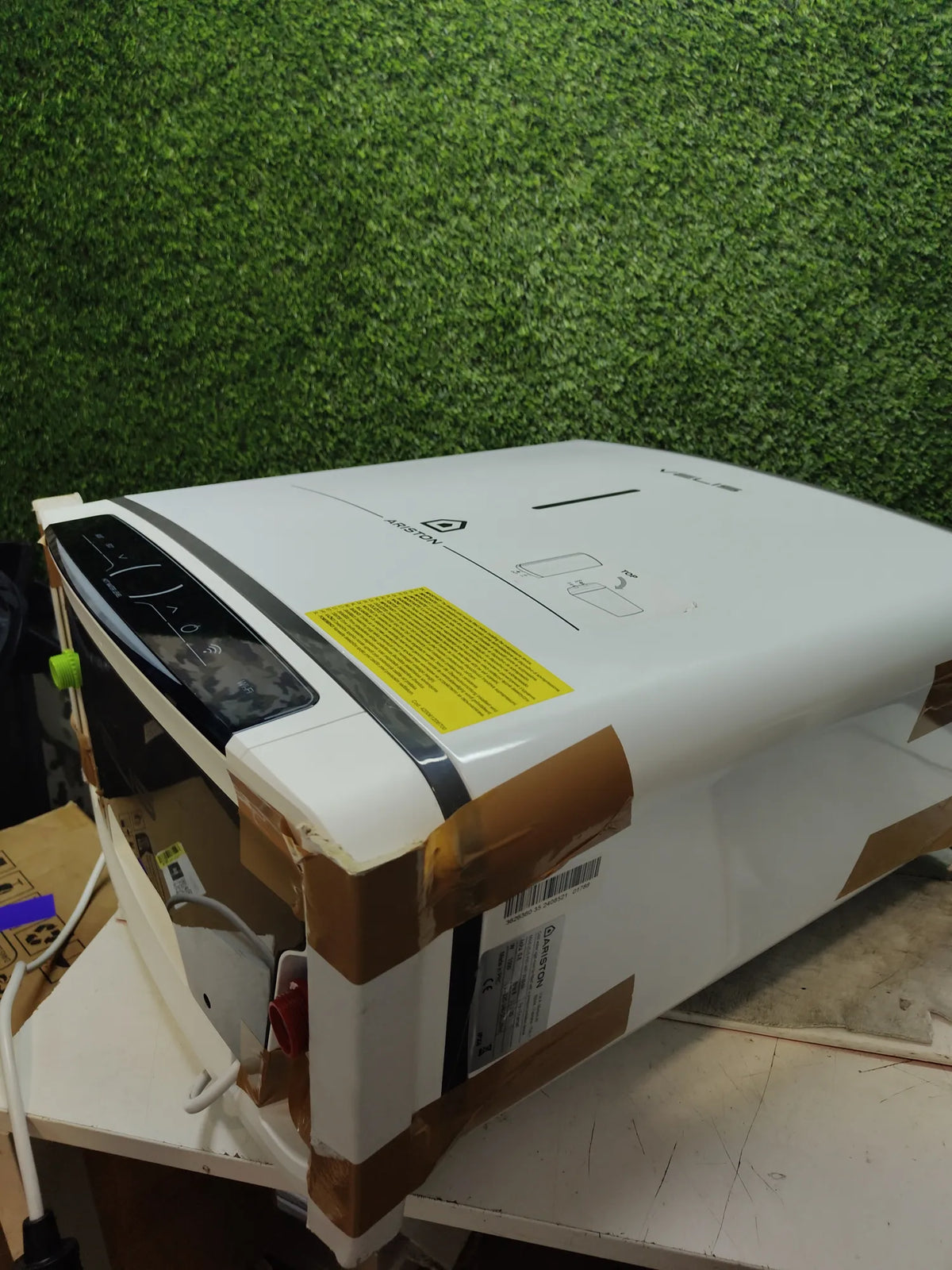 Termo de agua caliente de 25L - Ariston