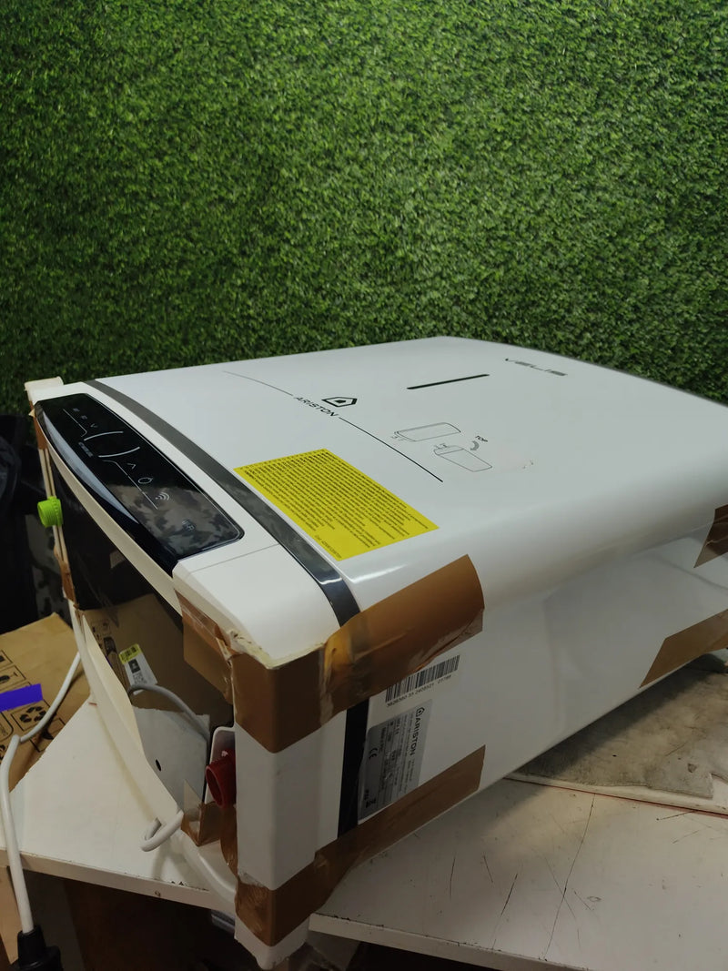 Termo de agua caliente de 25L - Ariston