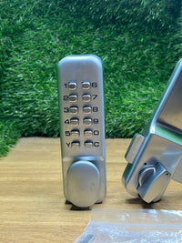 Cerradura de puerta mecánica sin llave con teclado digital