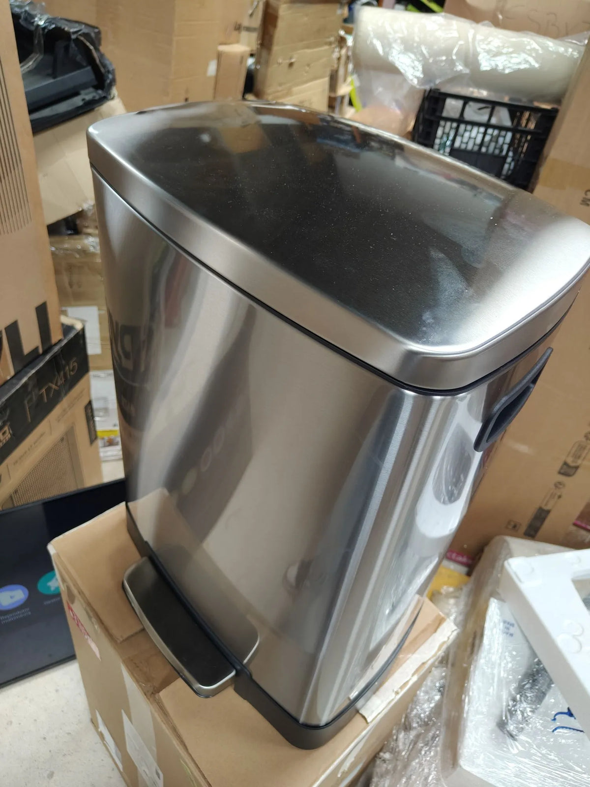 Cubo de basura con 2 compartimientos - Amazon basics