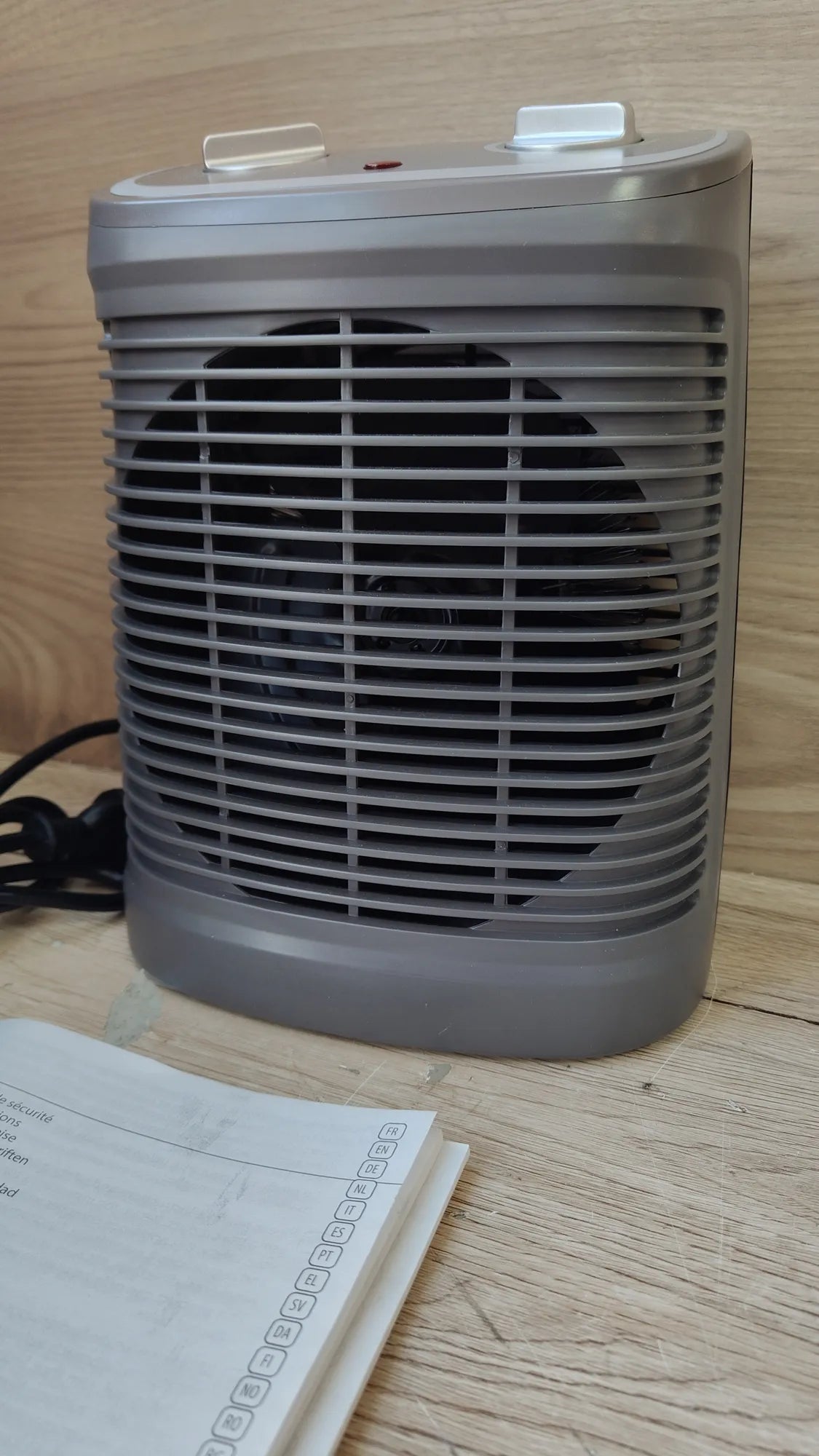 Calefactor 2400W, Función Silence, 2 Velocidades