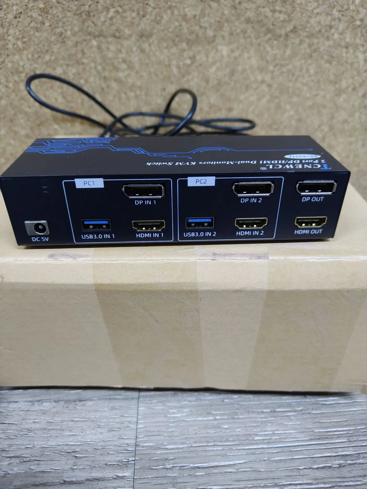 conmutador KVM dual monitor HDMI DisplayPort TCNEWCL