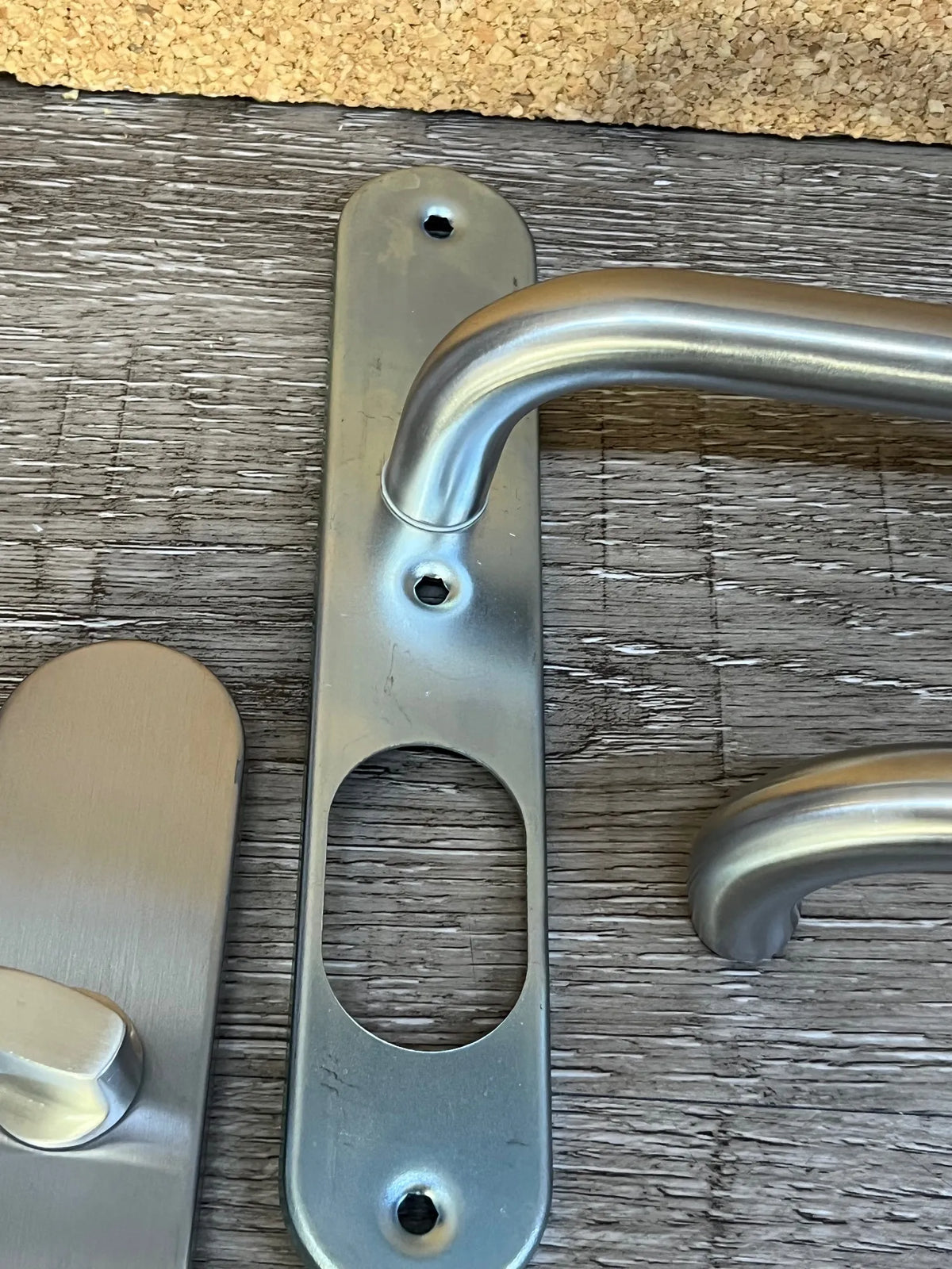 Juego de tiradores de acero inoxidable para puerta Bricard