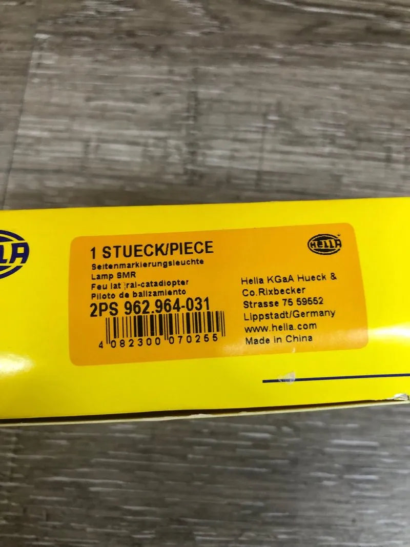 Hella Luz de delimitación lateral - Halógena - 12V