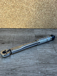 Llave de trinquete dinamométrica Amazon Basics