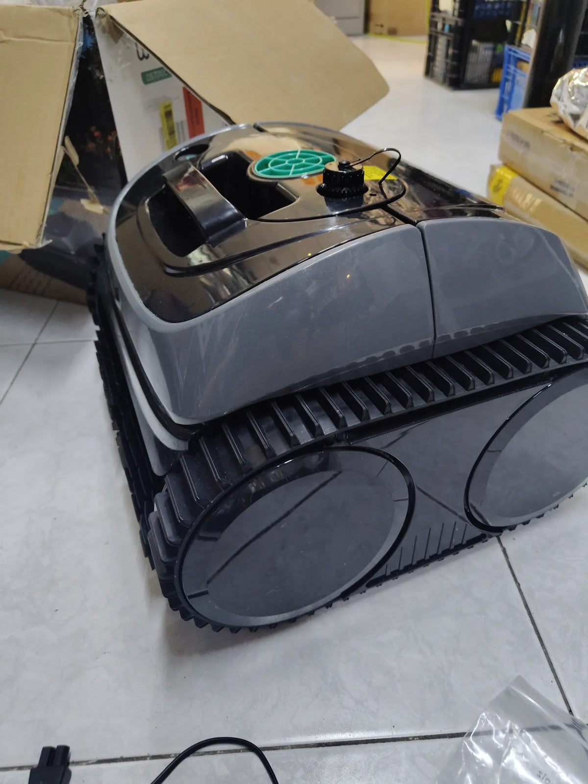 Robot Limpiafondos Piscina inteligente WYBOT C1