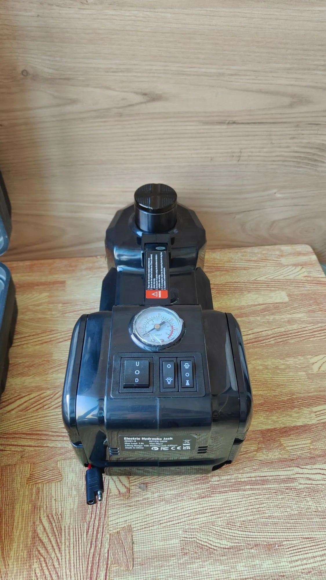 Gato Eléctrico Portátil para Automóvil, 5 Toneladas