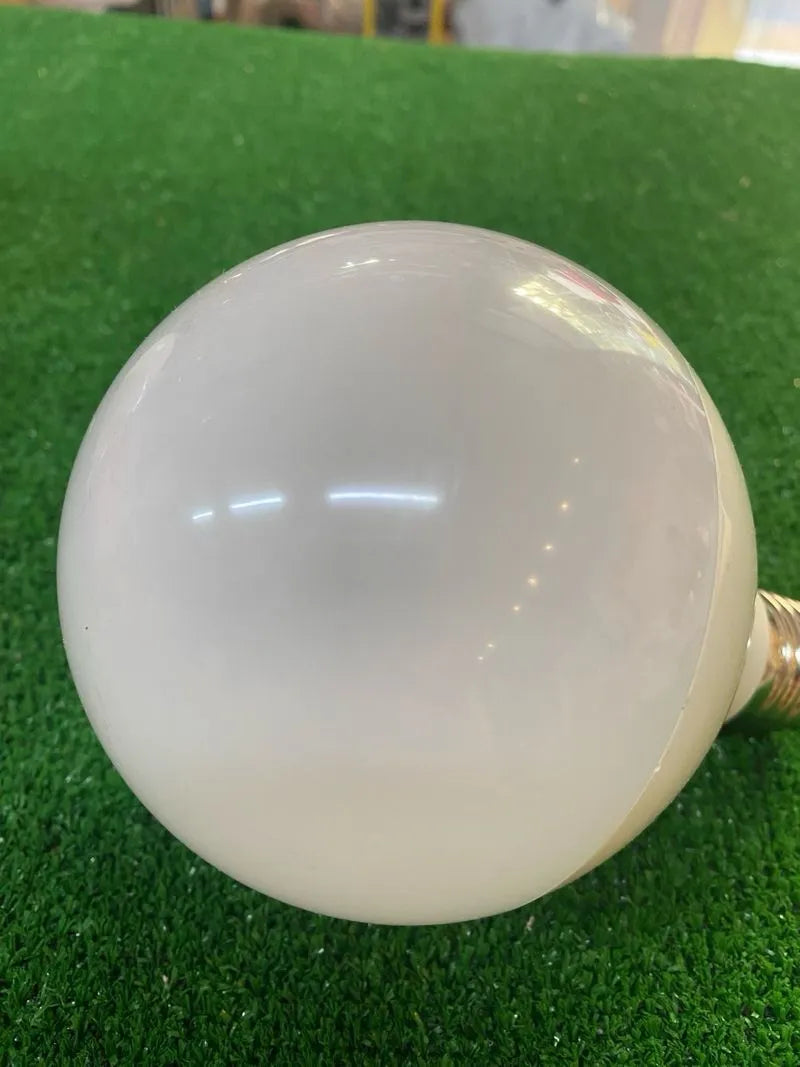 Amazon Basics - Bombilla LED E27
