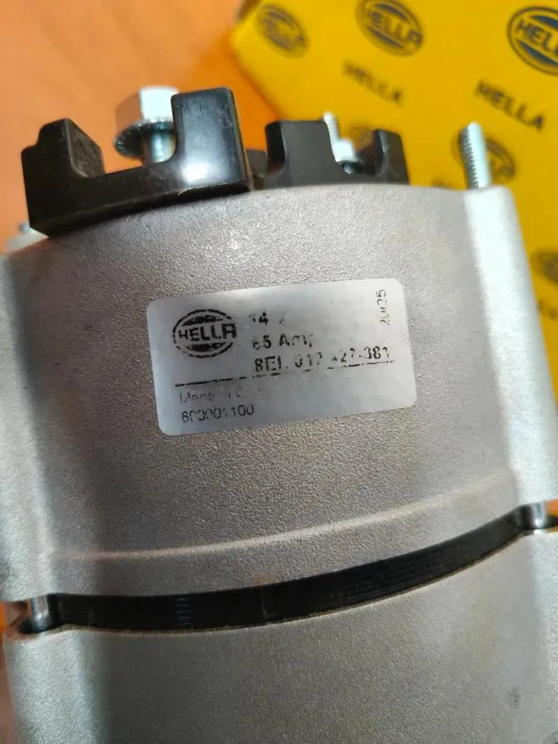 Alternador HELLA