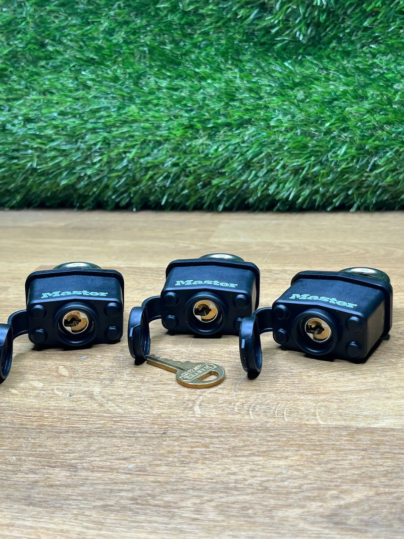 Candado de acero laminado con llave Master Lock