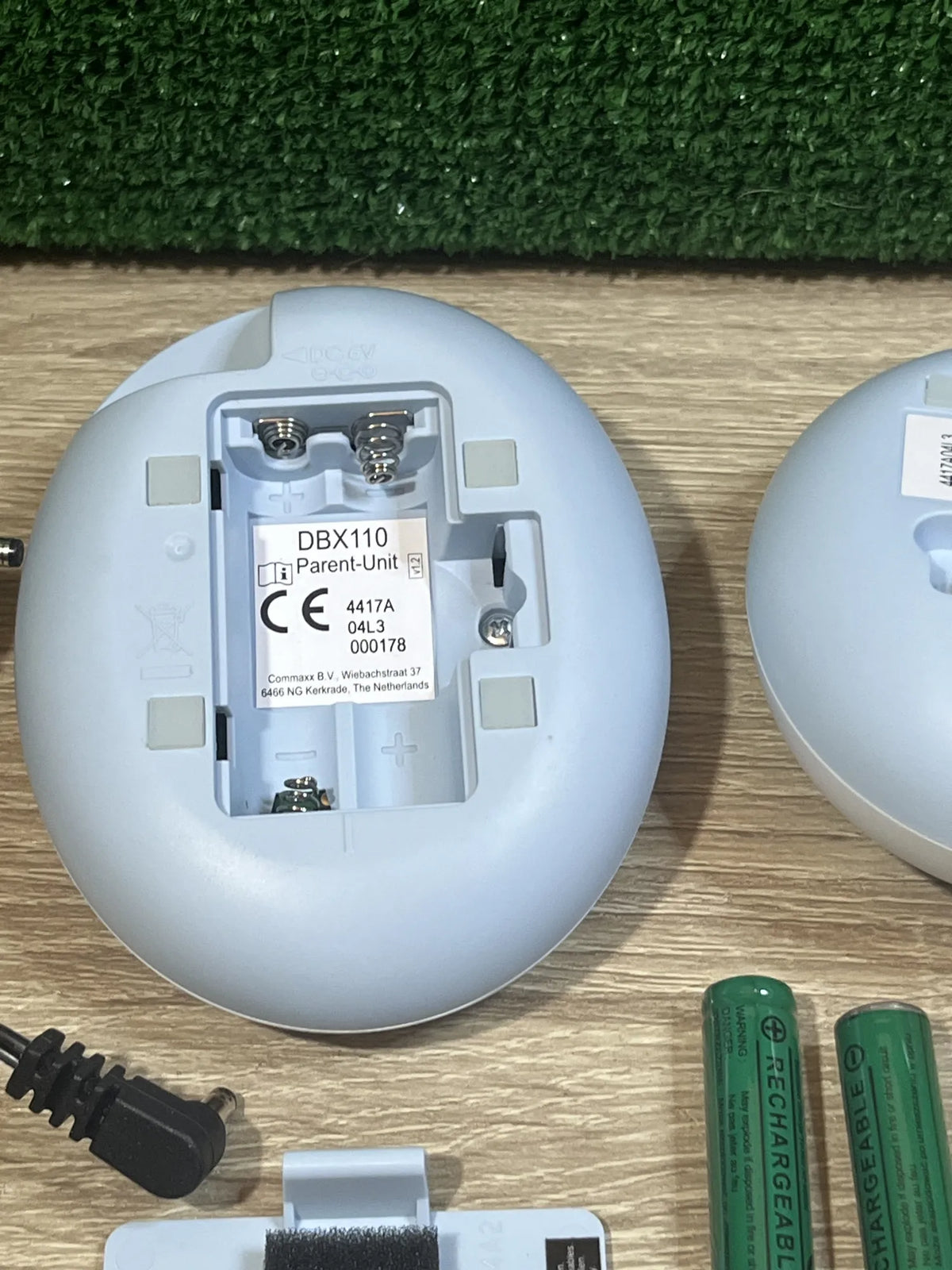 Vigilabebés Digital con DECT Alecto DBX110
