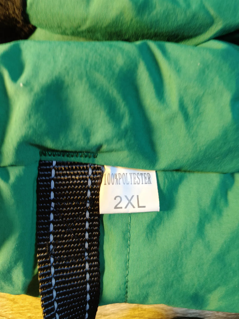 Abrigo impermeable para perros con arnés