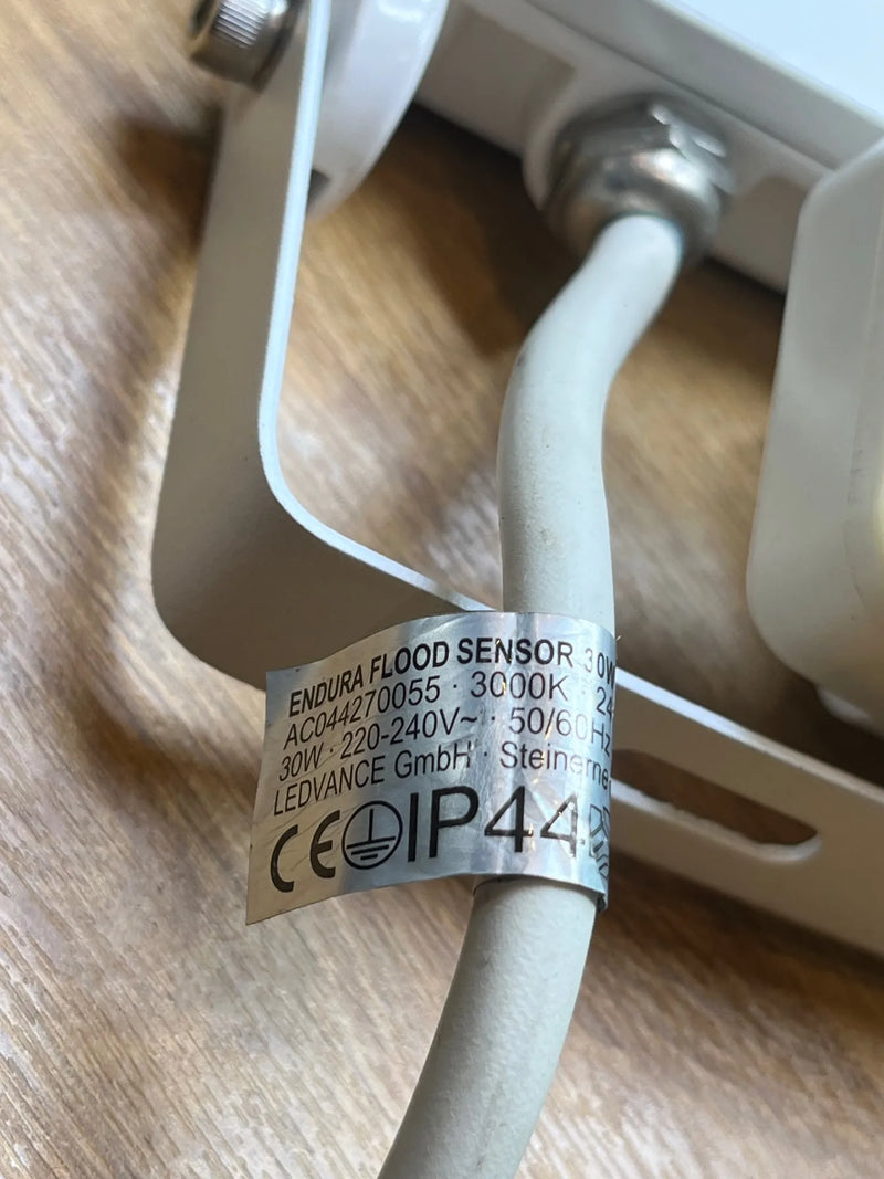 Foco con Sensor con 30W ENDURA