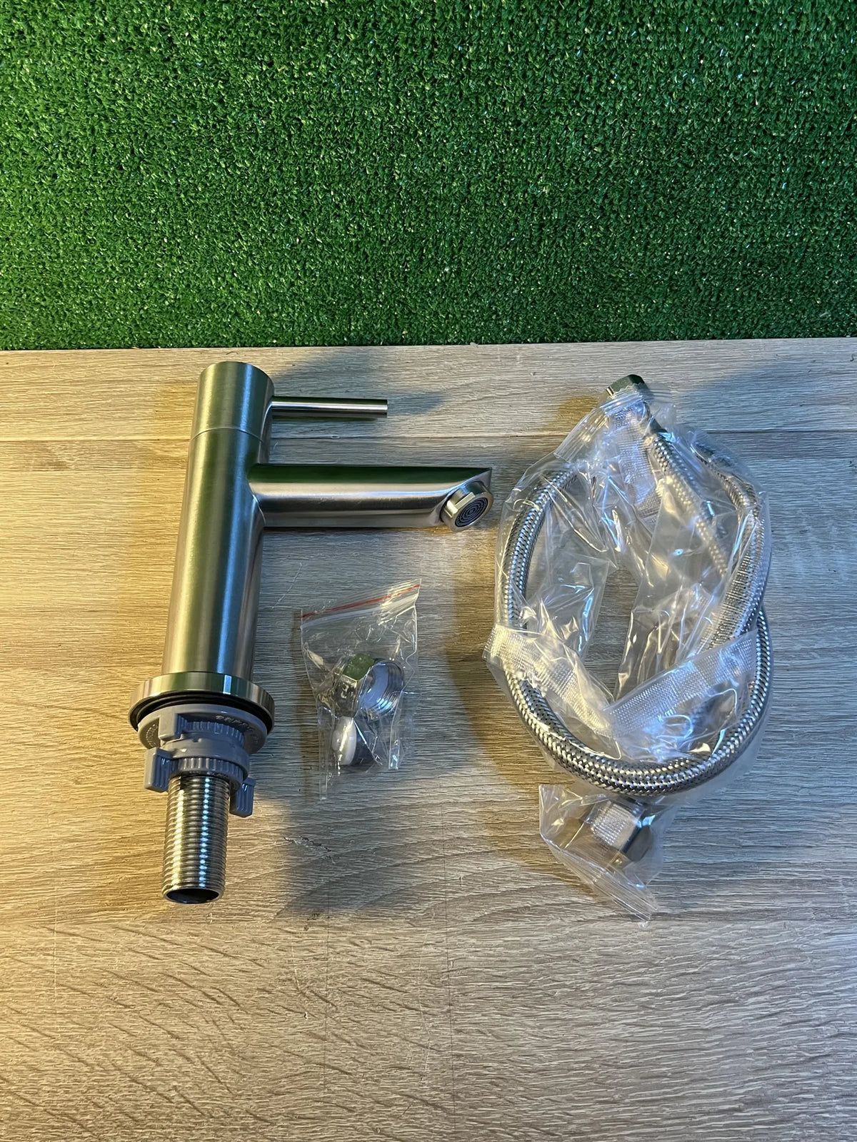 Grifo de Lavabo SOLO AGUA FRÍA Ibergrif