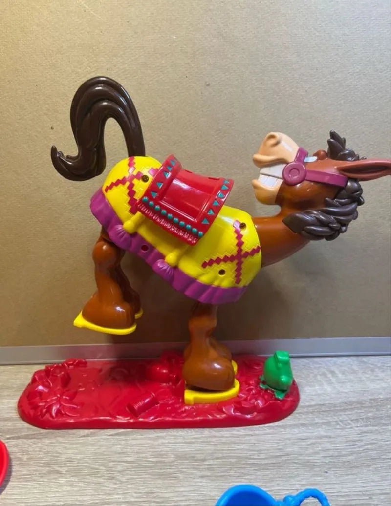 Hasbro Gaming Tozudo Caballo Jugete