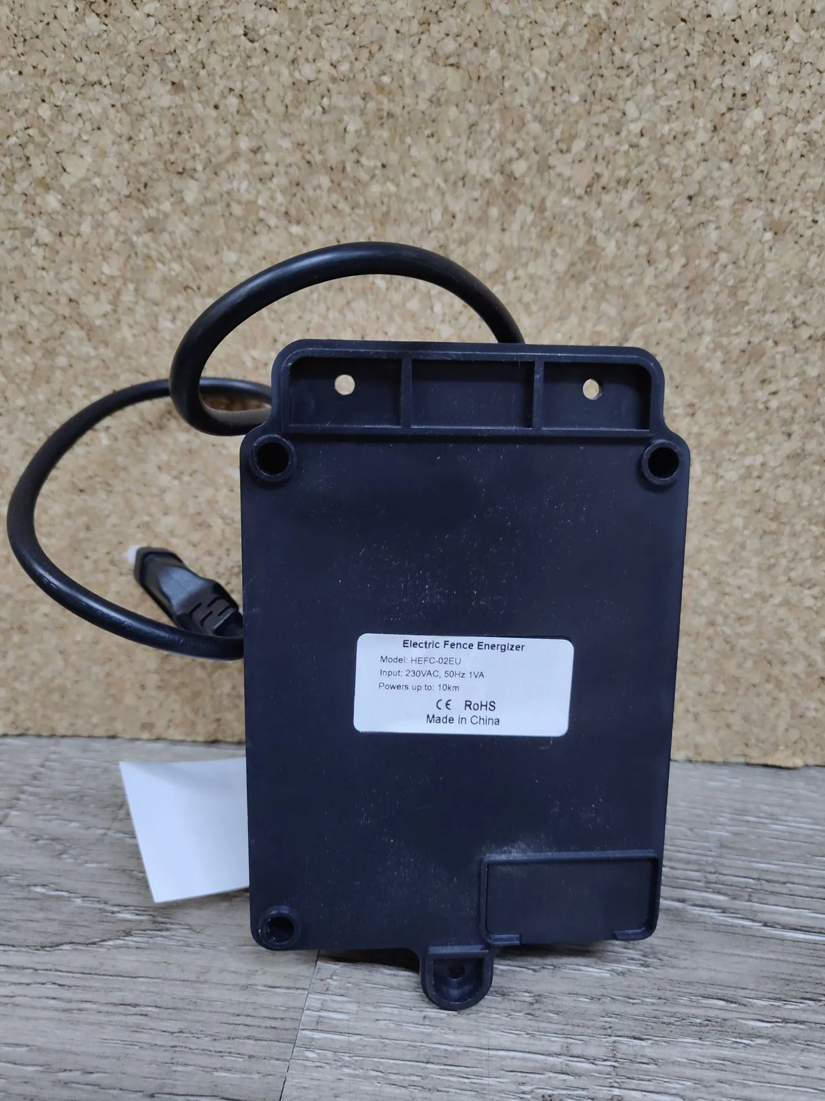 Dispositivo eléctrico para cercas de 230 V Briidea