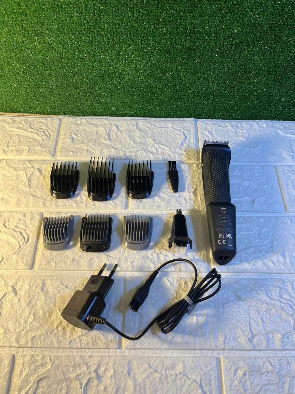Recortador todo en uno Multigroom Philips