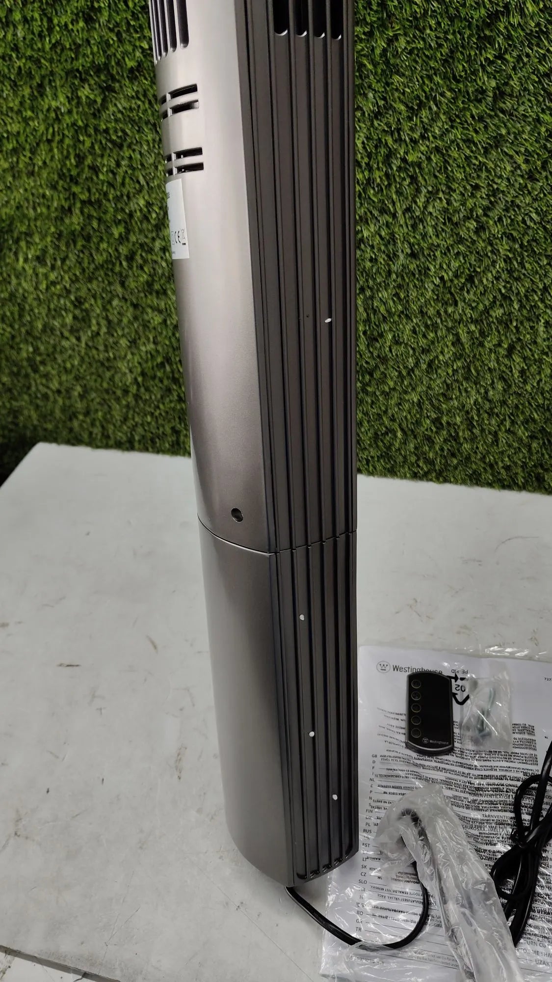 Ventilador de torre, 13 cm de diámetro y altura máxima de 120 cm
