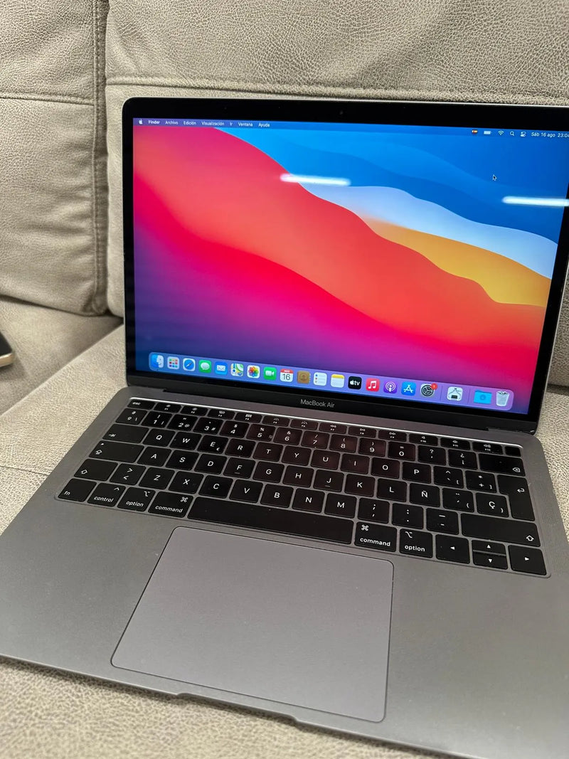 MacBook Air (13", 2018)