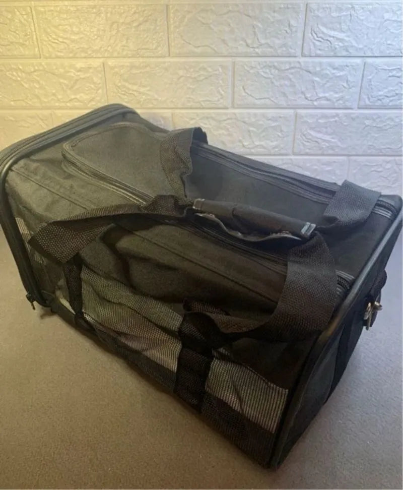 Bolsa de Transporte para Mascotas Amazon Basics