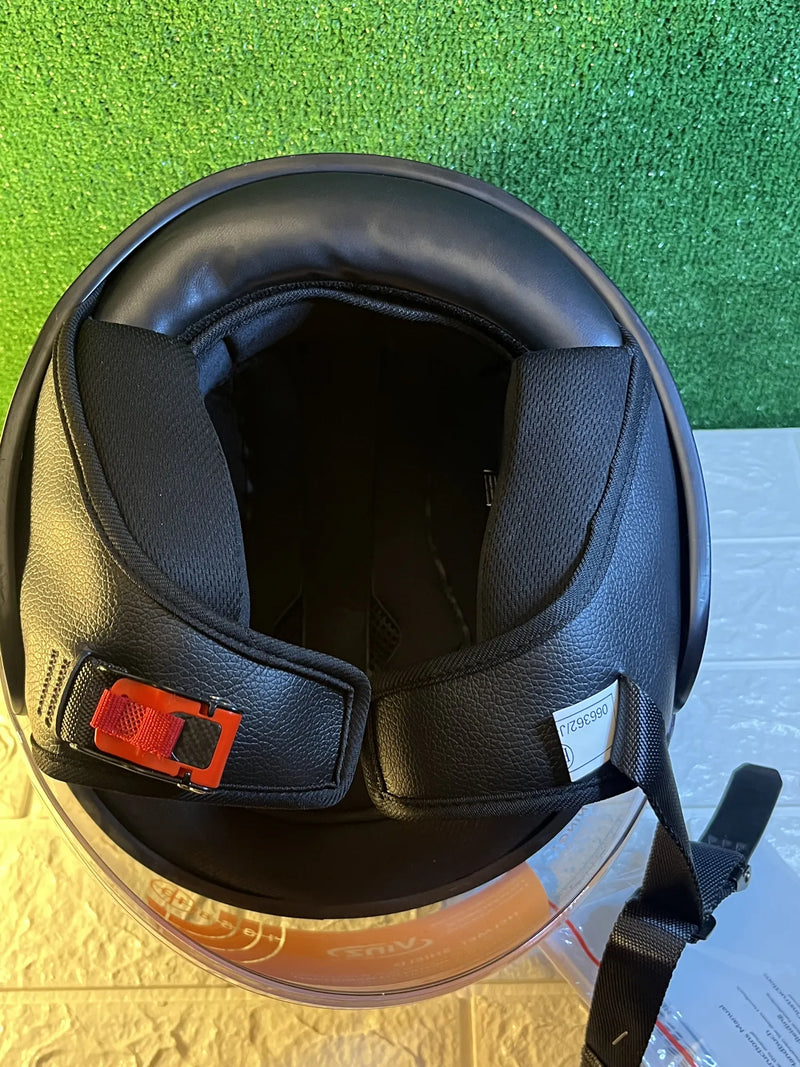 Casco Jet con Visera VINZ