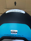 Casco de moto negro con visera