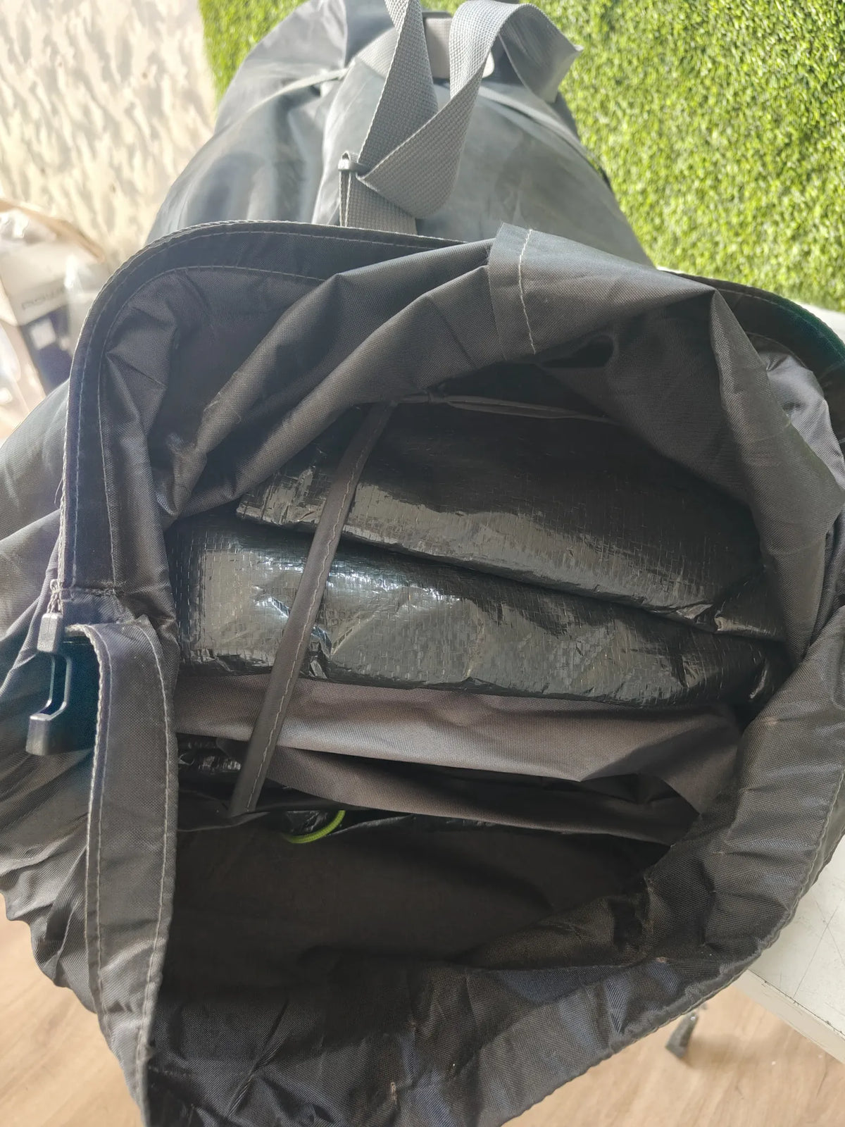 Tienda de túnel gris oscuro - High Peak
