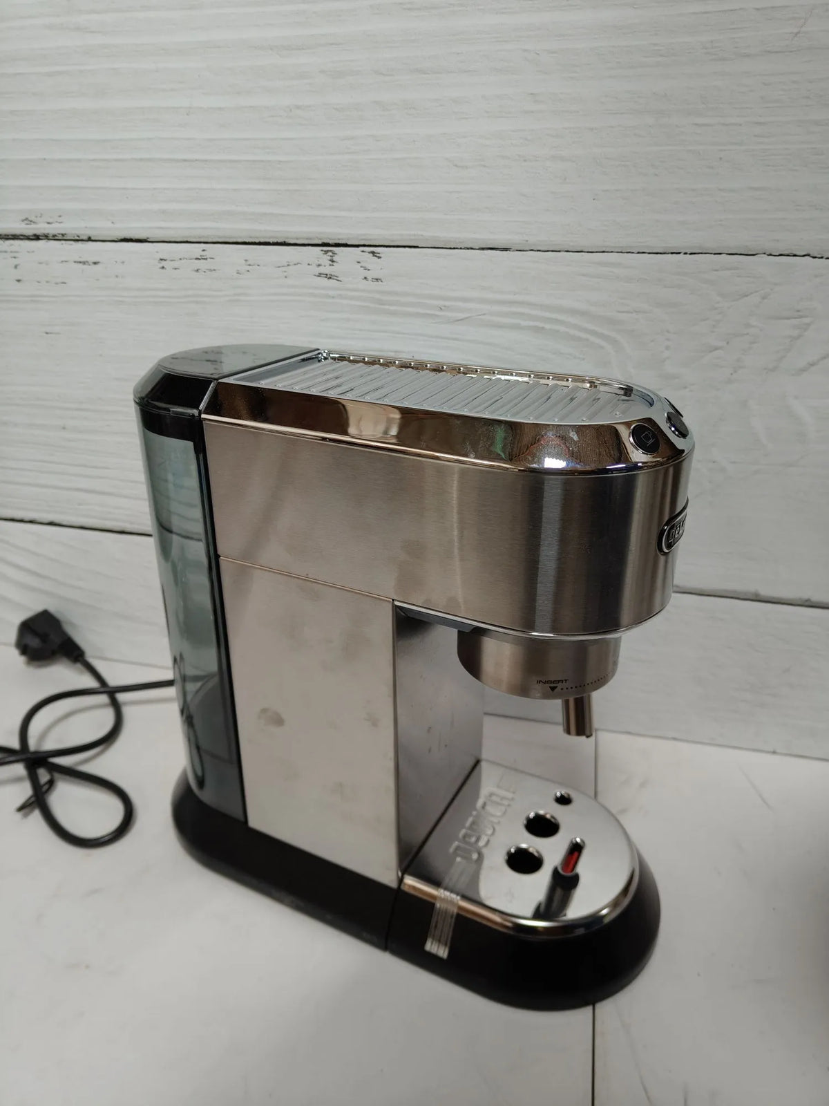 Cafetera de Bomba de Acero - De'Longhi Dedica