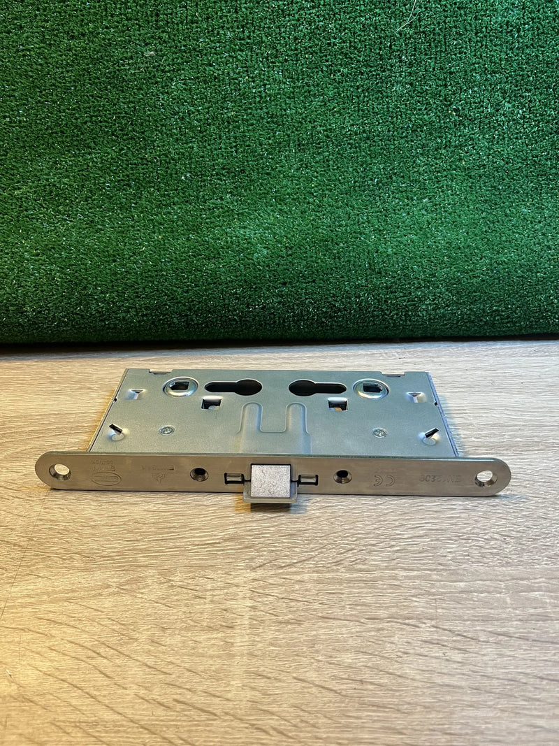 Cerradura Homologada para Puerta Amig