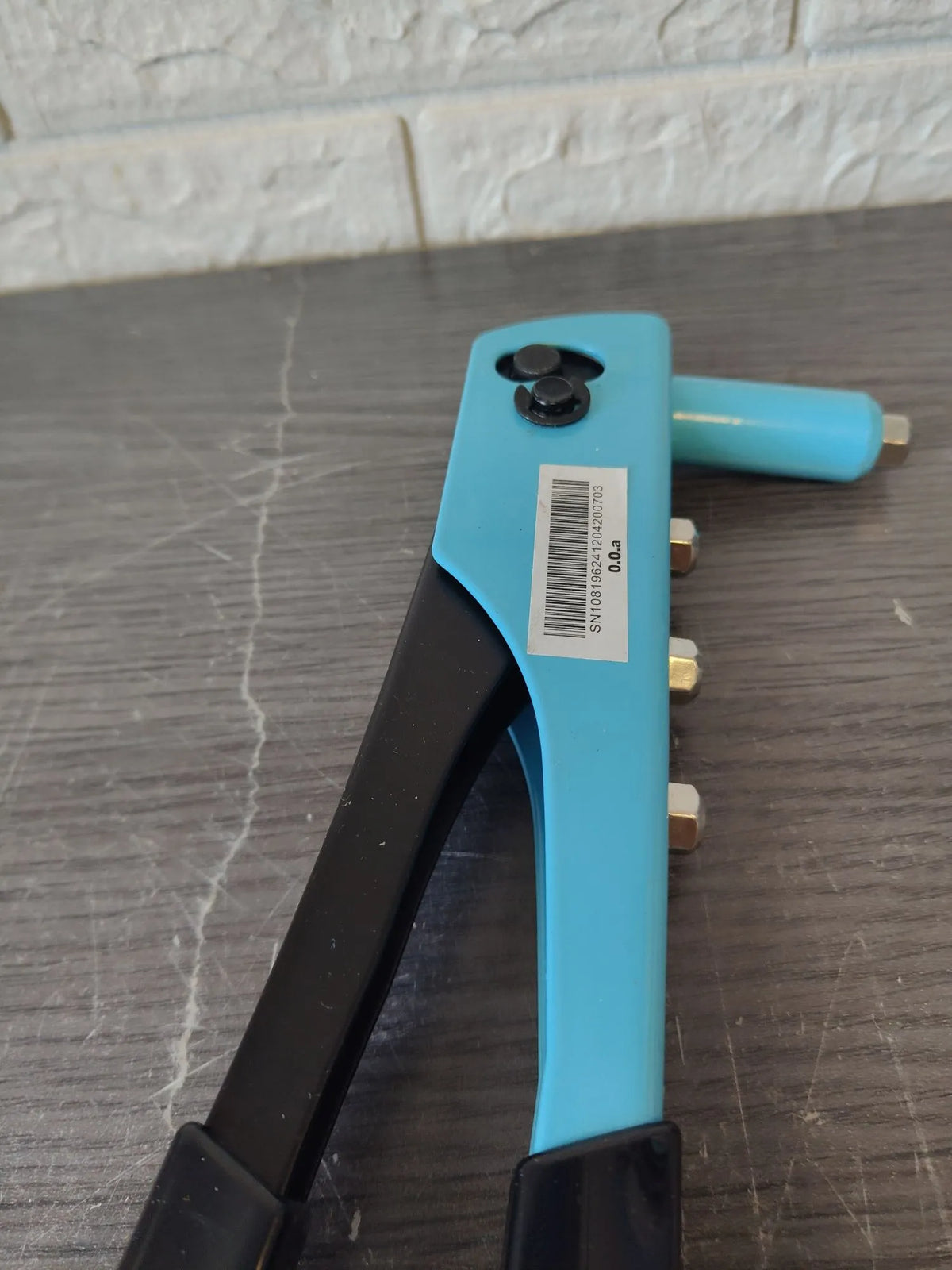 Remachadora manual - Cecotec