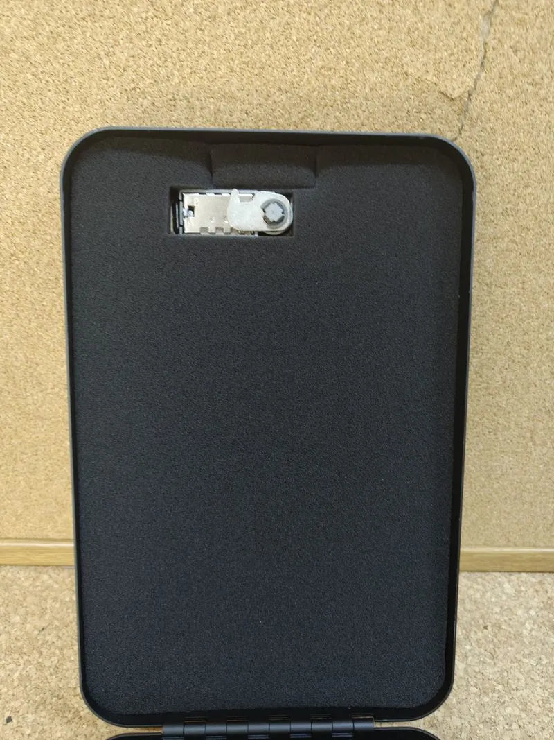 Caja de seguridad portátil con cerradura numerica