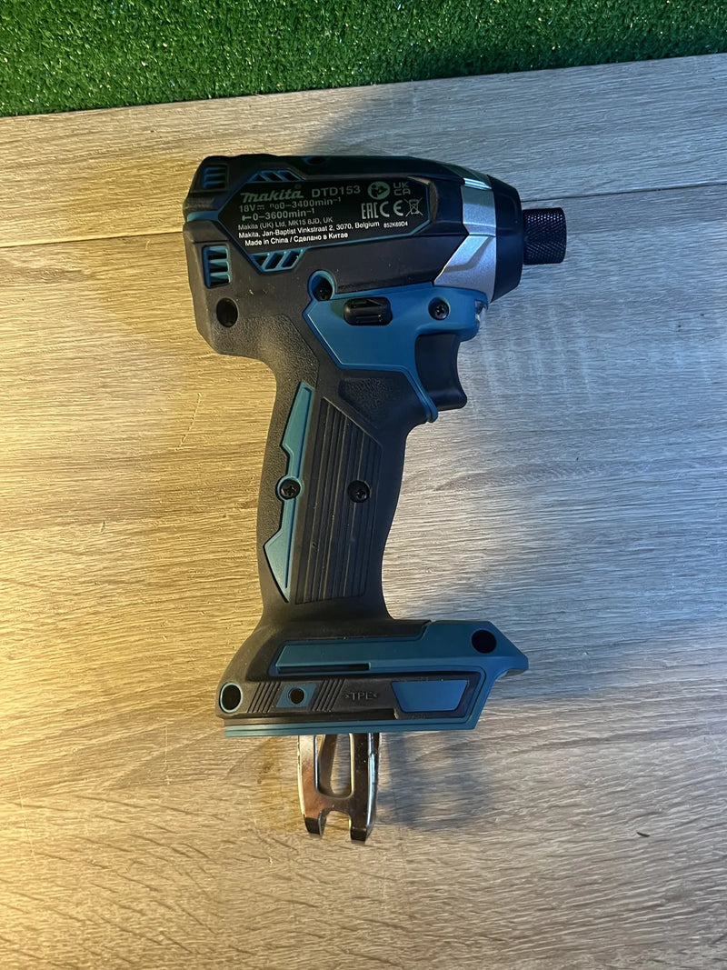Llave de Impacto Batería 18V Makita
