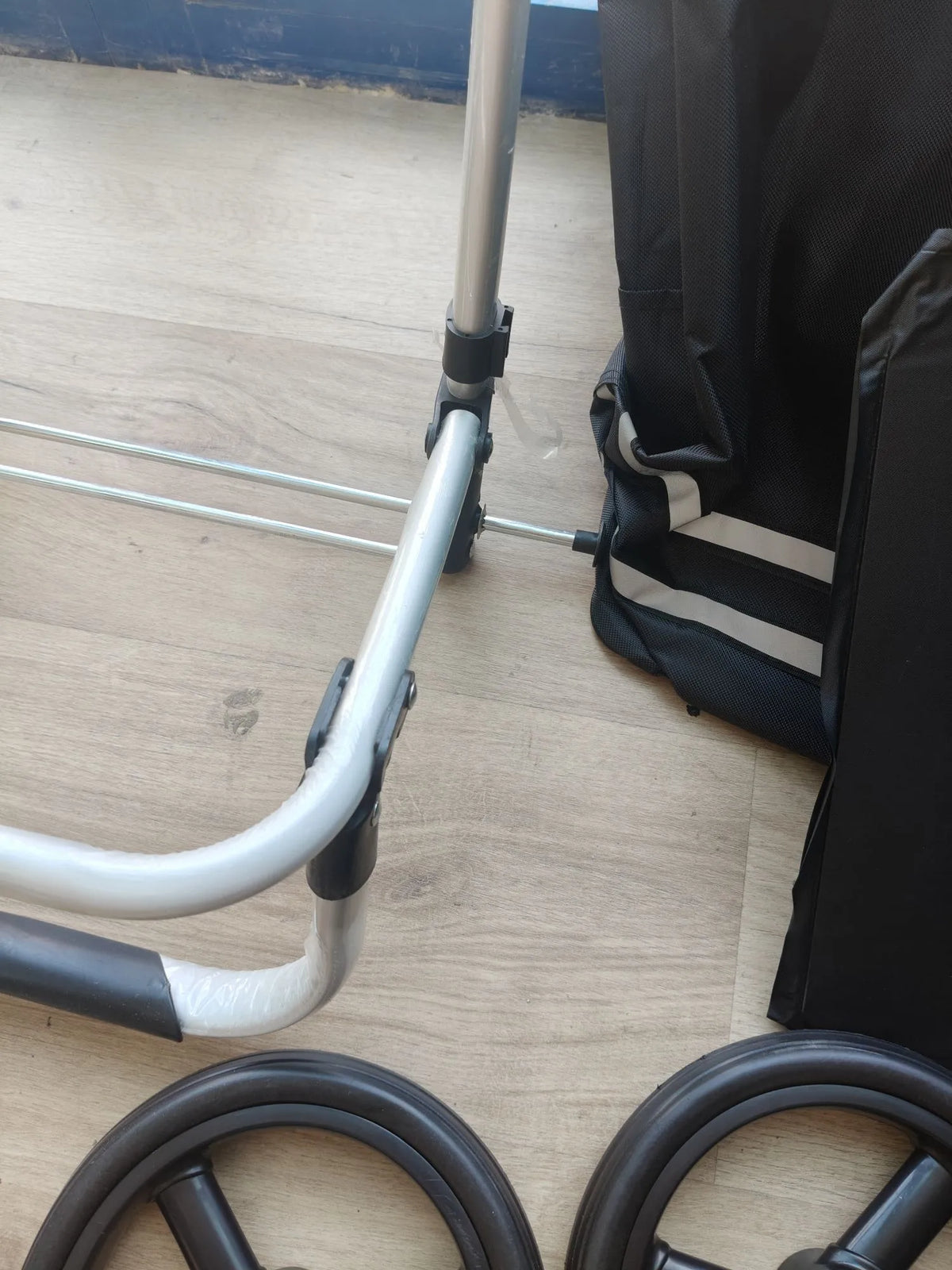 Carrito de Compras Plegable con Capacidad de 56 litros