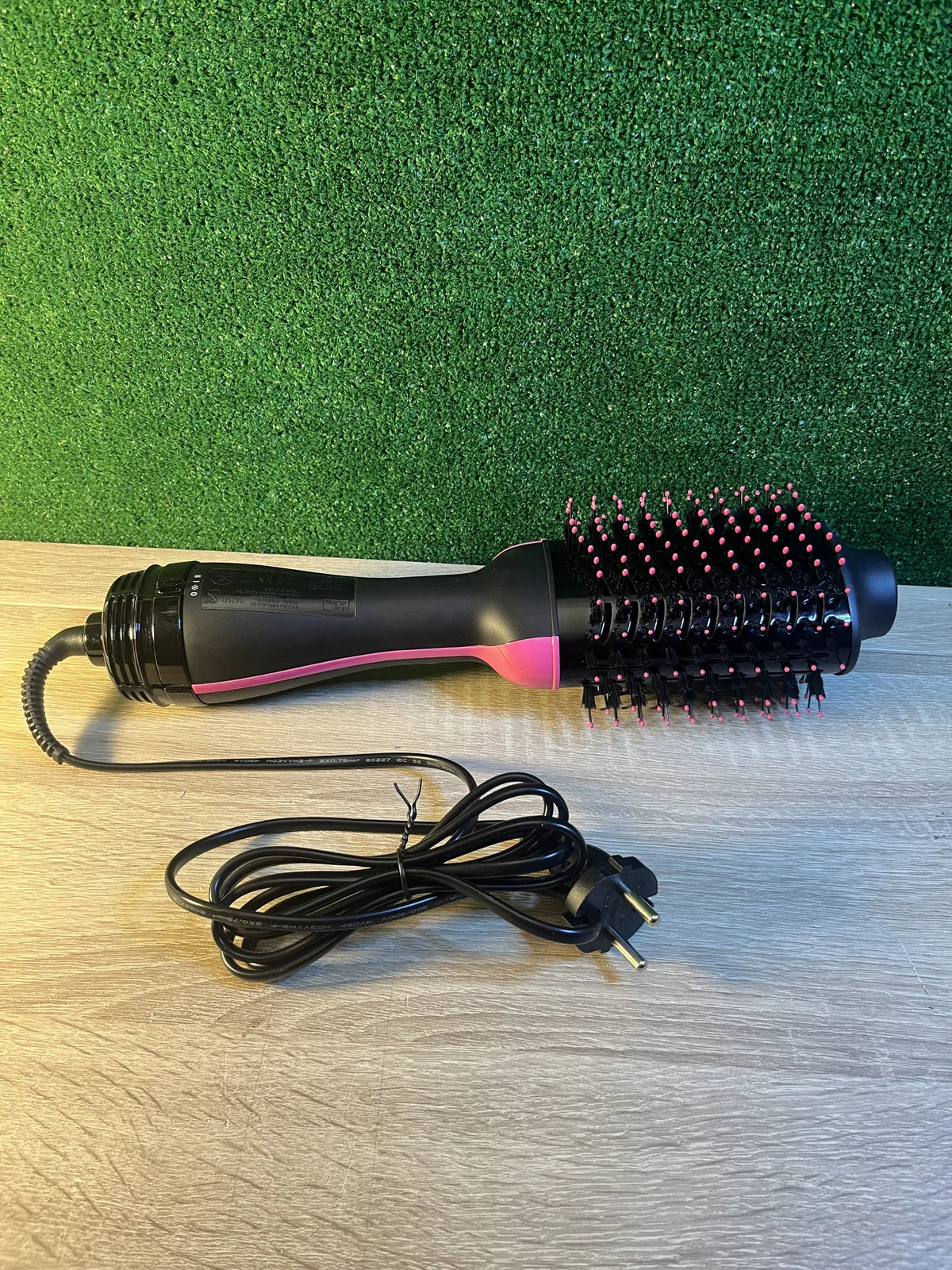 Secador y voluminizador con peine REVLON