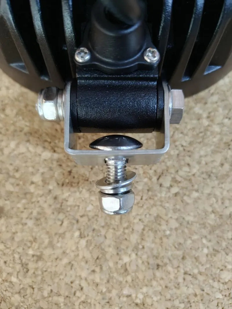 Faro de trabajo O1200 - 12V / 24V Hella Valuefit