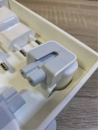 World Travel Adapter Kit Apple