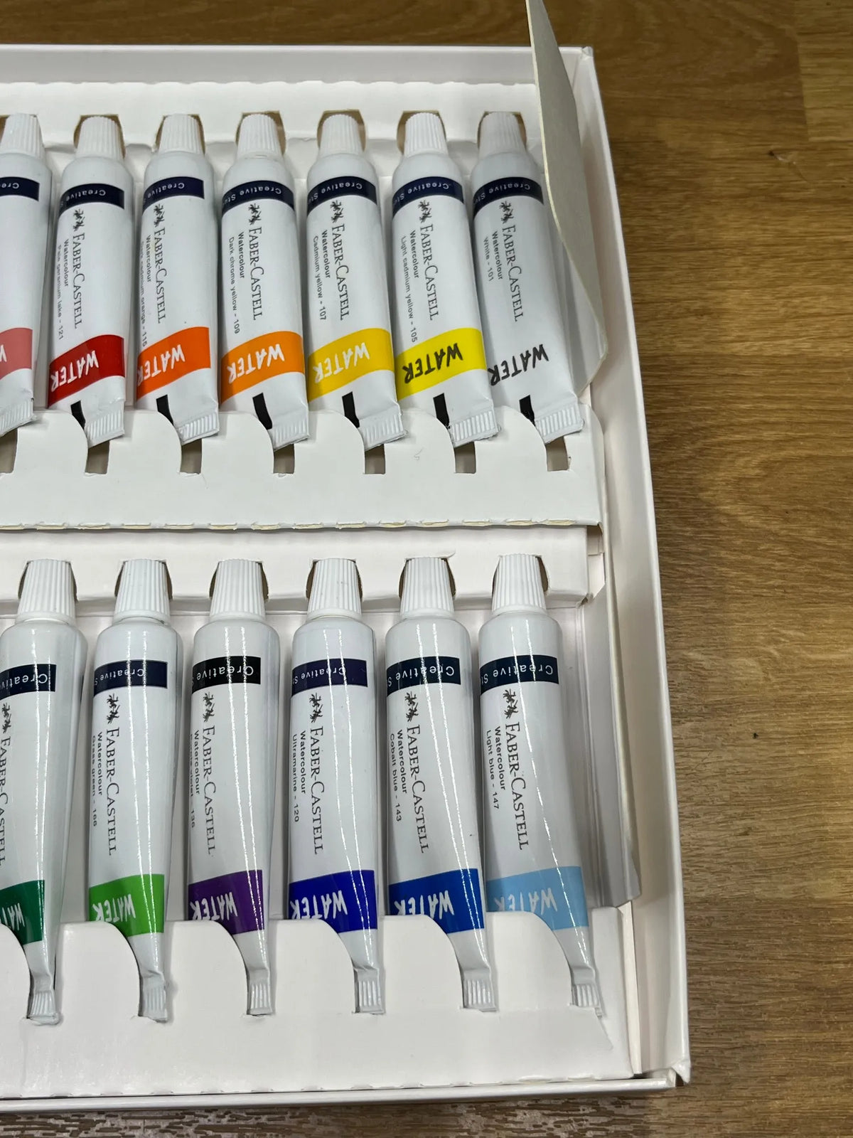 Estuche con 24 Tubos Acuarela Faber-Castell