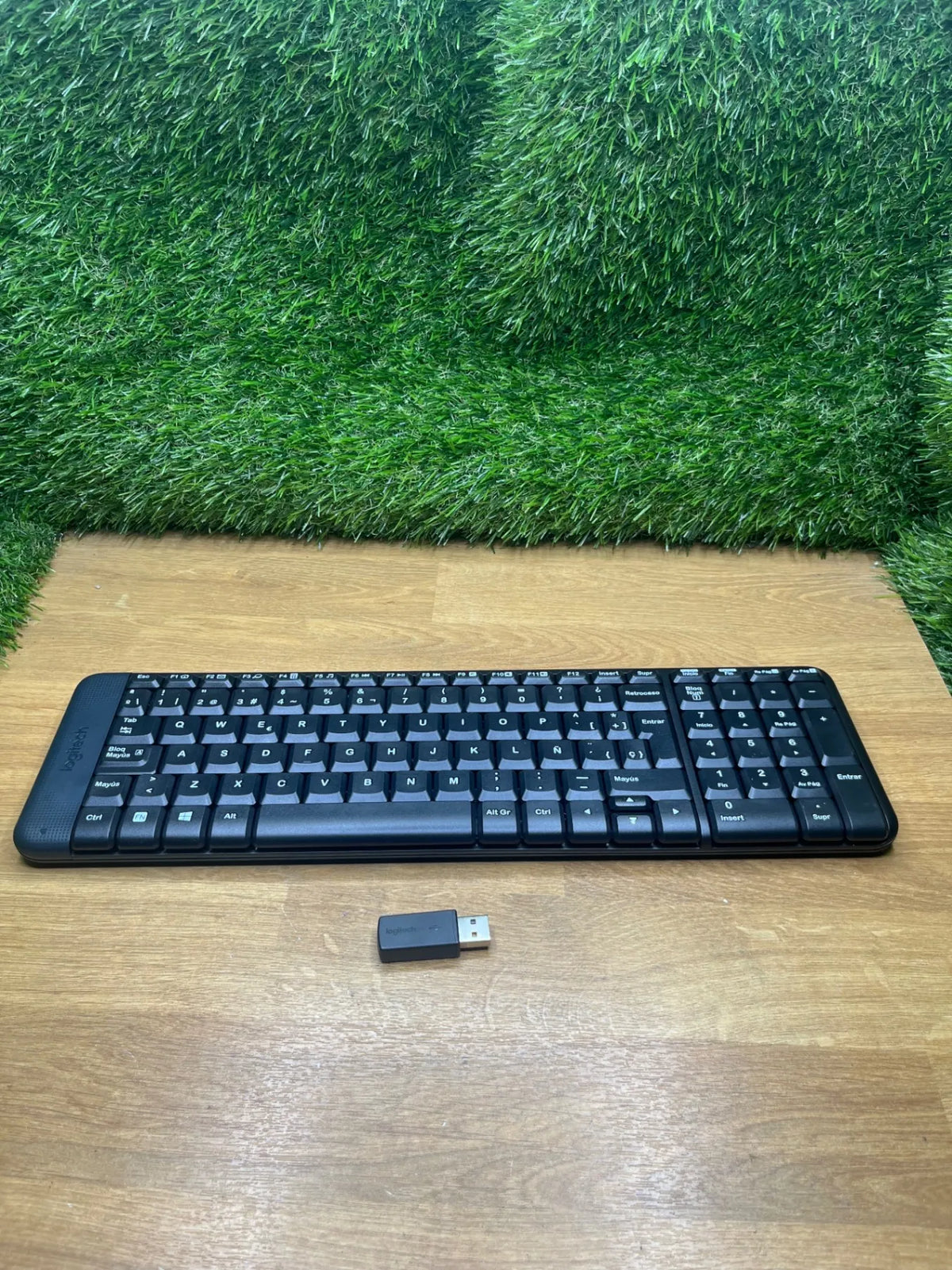 Combo con Teclado y Ratón MK220 Logitech
