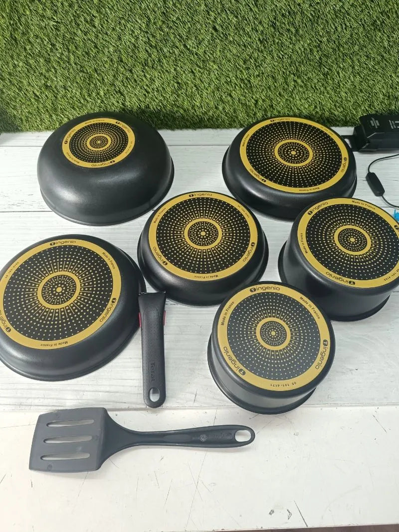 Juego de 3 Sartenes 22/24/26 cm + 2 Cazos 16/18 cm