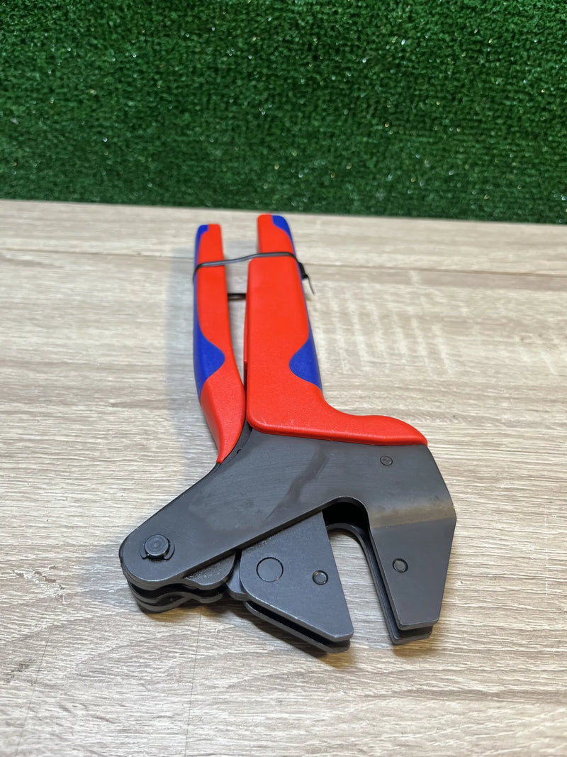 Sistema Master de alicates de engarzado con perfiles intercambiables Knipex