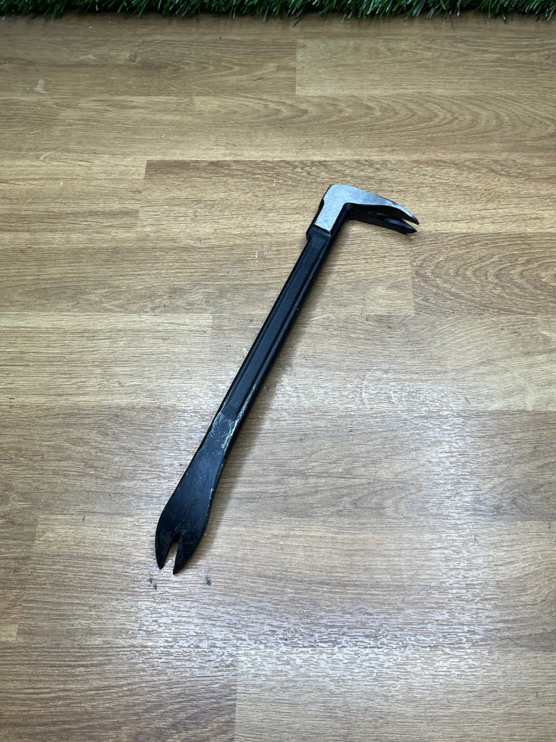 Barra sacaclavo pequeña 25cm STANLEY