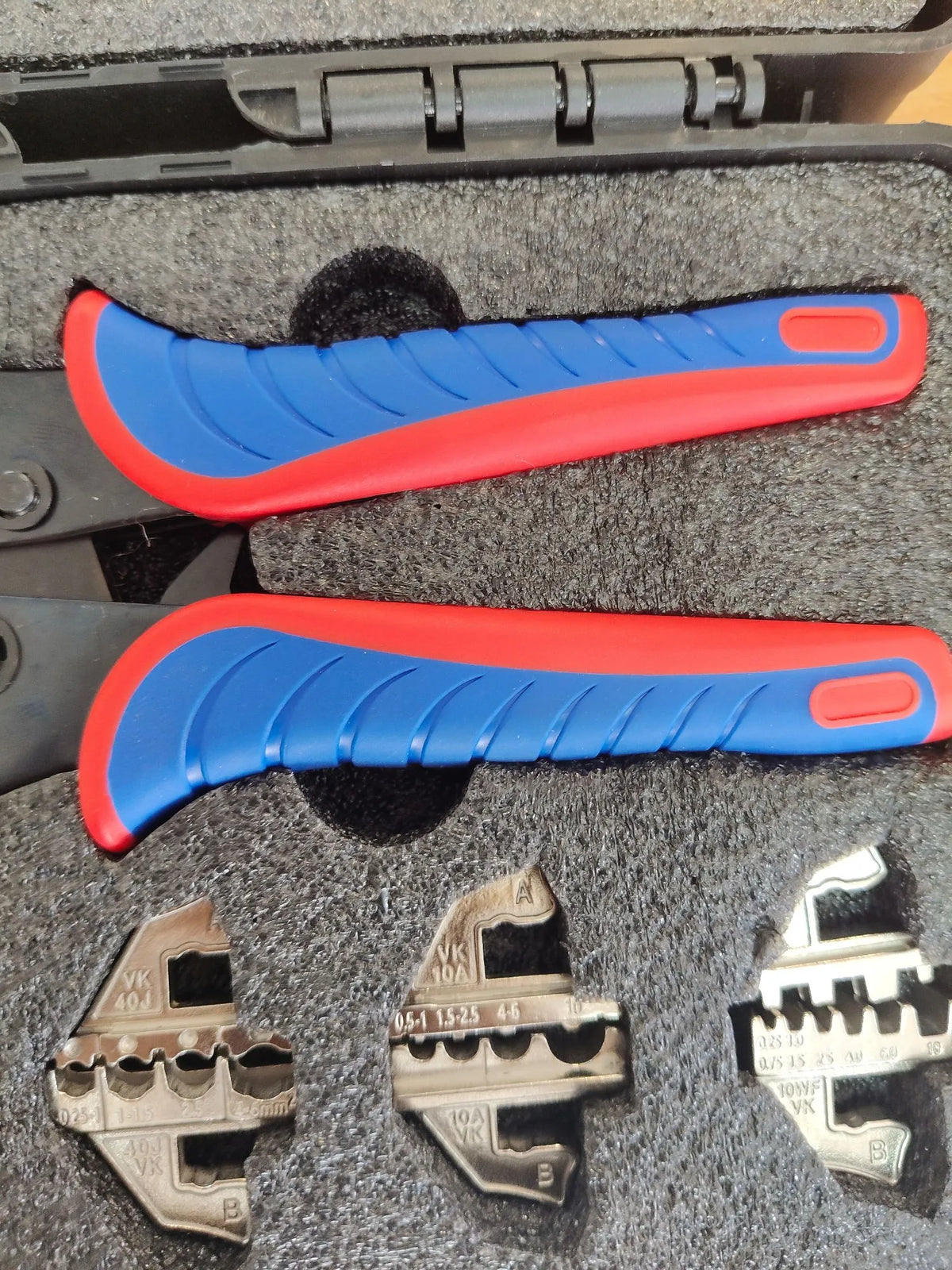 Kit de herramientas de crimpado de cambio rápido con caja, pelacables de trinquete multifunción