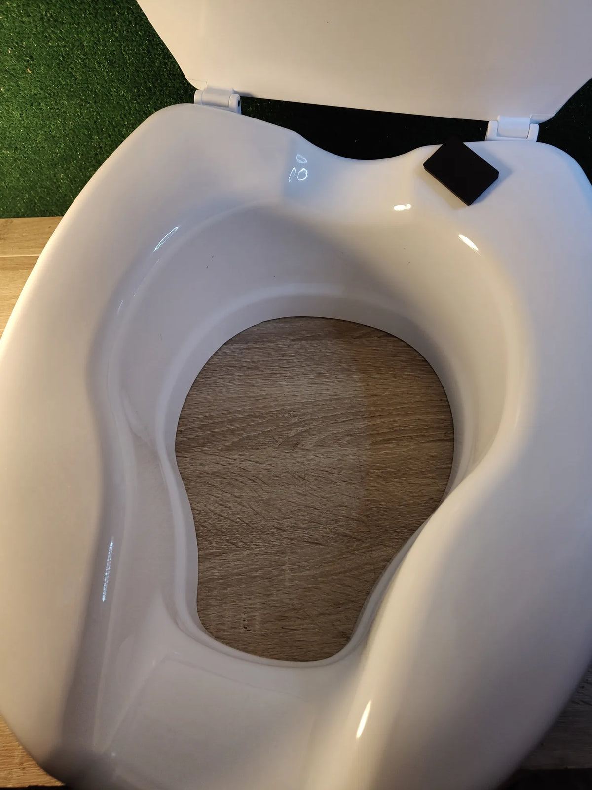 Elevador WC Adulto con Reposabrazos PEPE