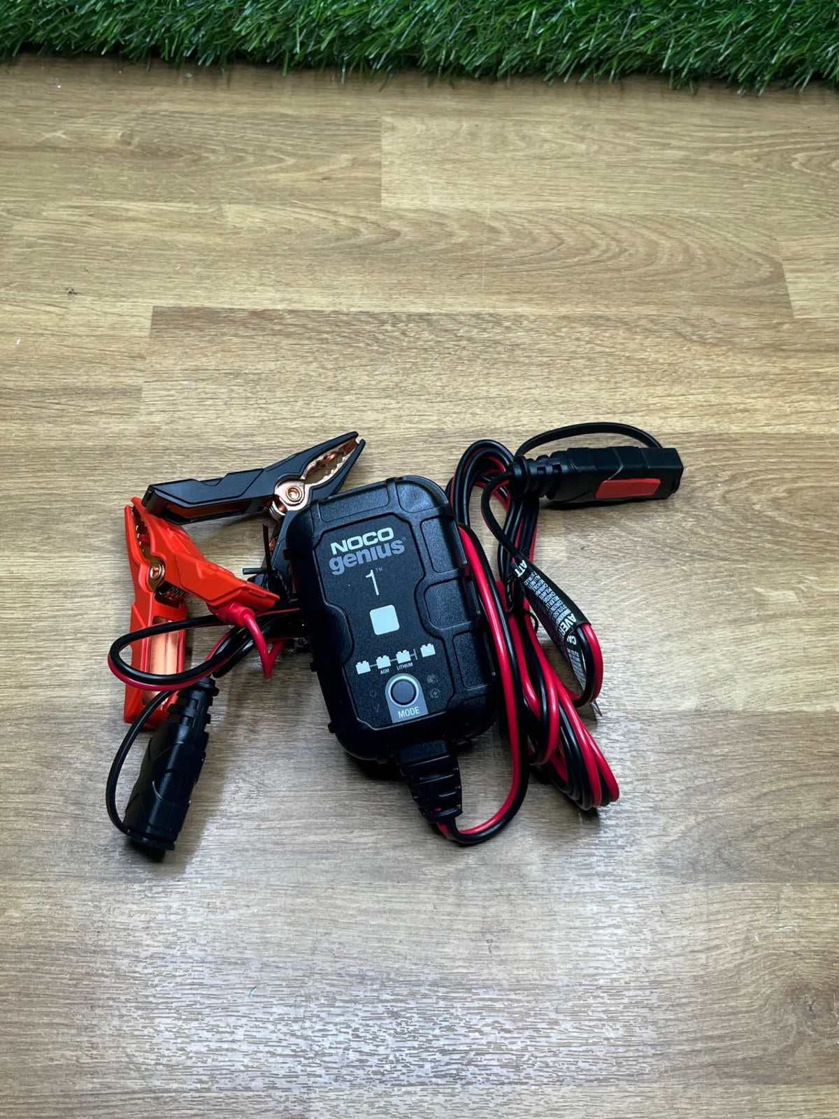 Cargador de baterías 1A 6V/12V NOCO GENIUS1