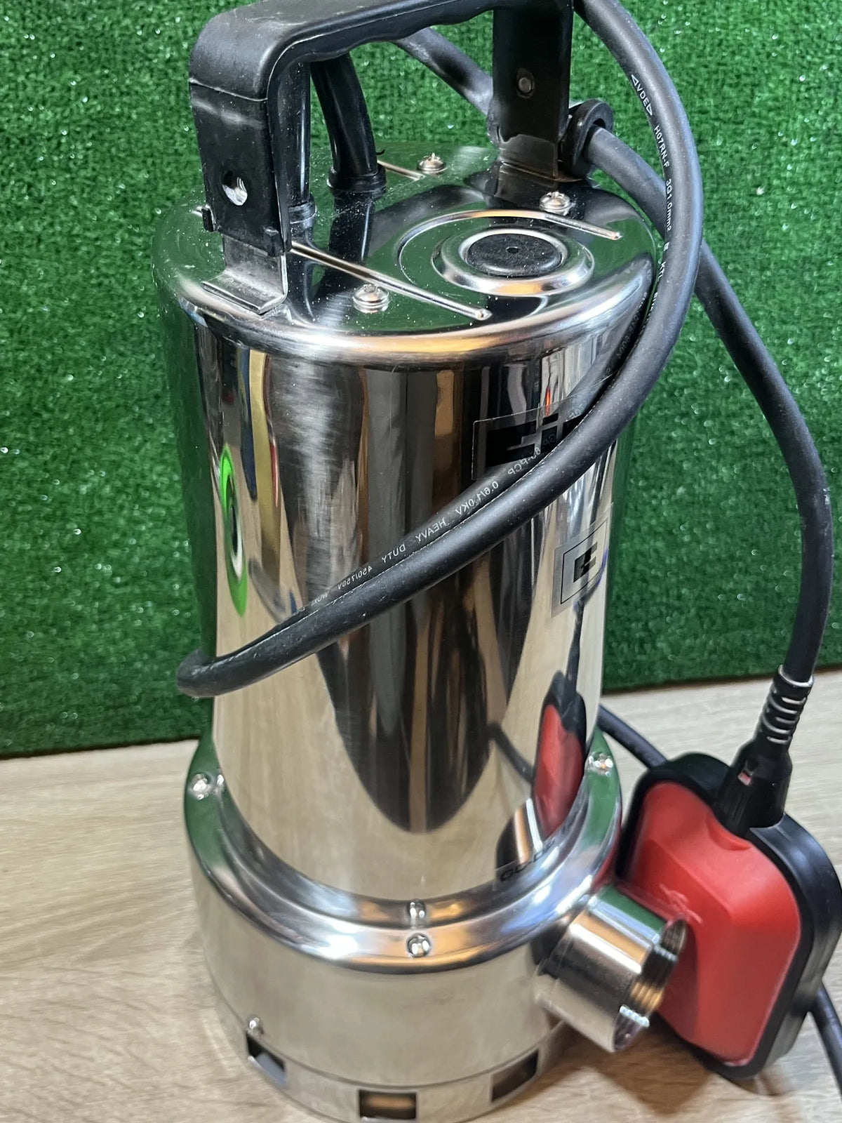 Bomba sumergible de agua Einhell